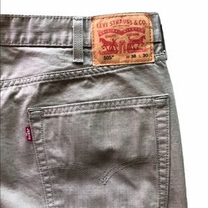 NWOT Levi’s 505 “Timberwolf Twill” Jeans
